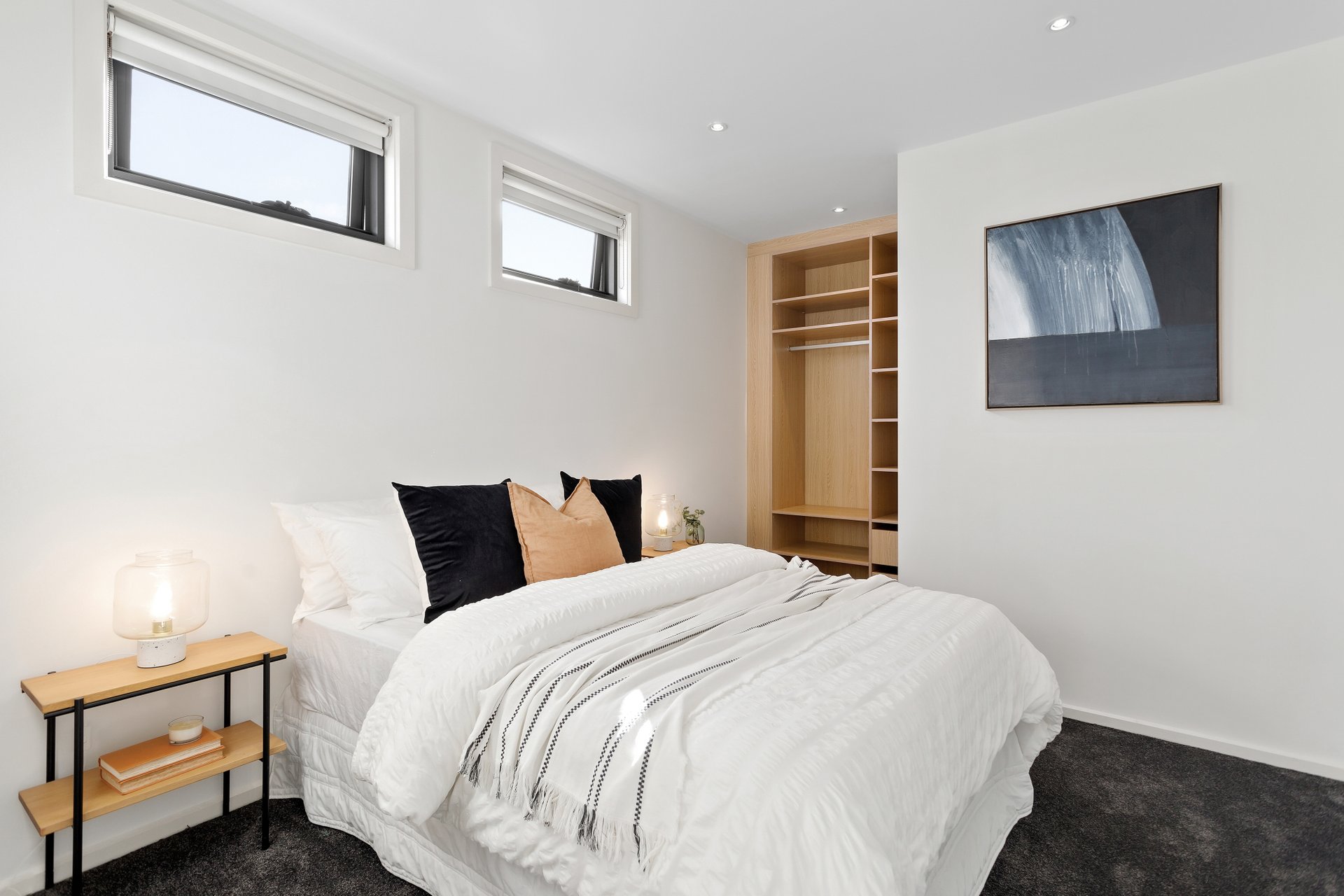 Property Gallery Thumbnail 8