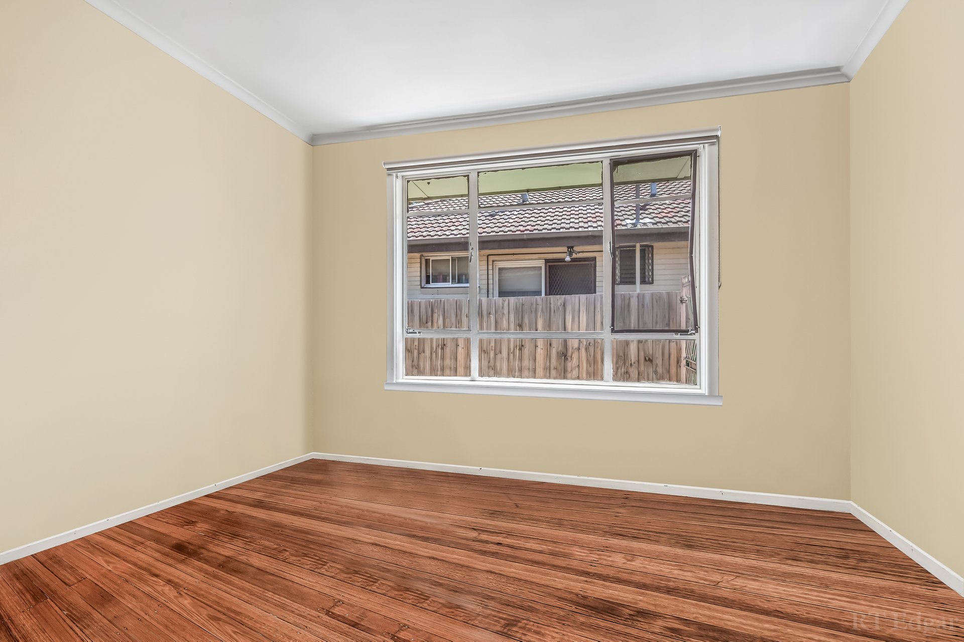 Property Gallery Thumbnail 5