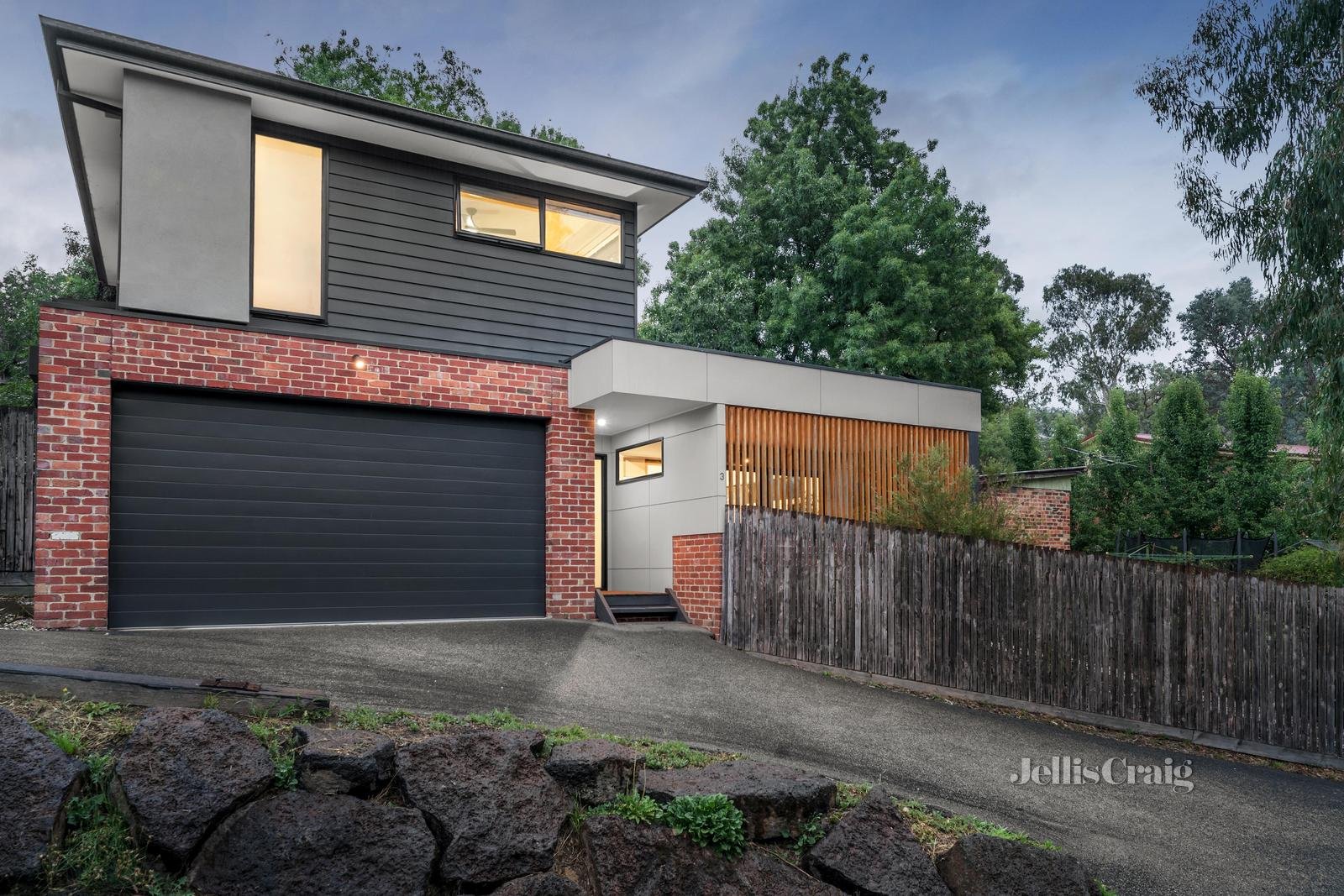 3/14 Research Warrandyte Road, Research image 1