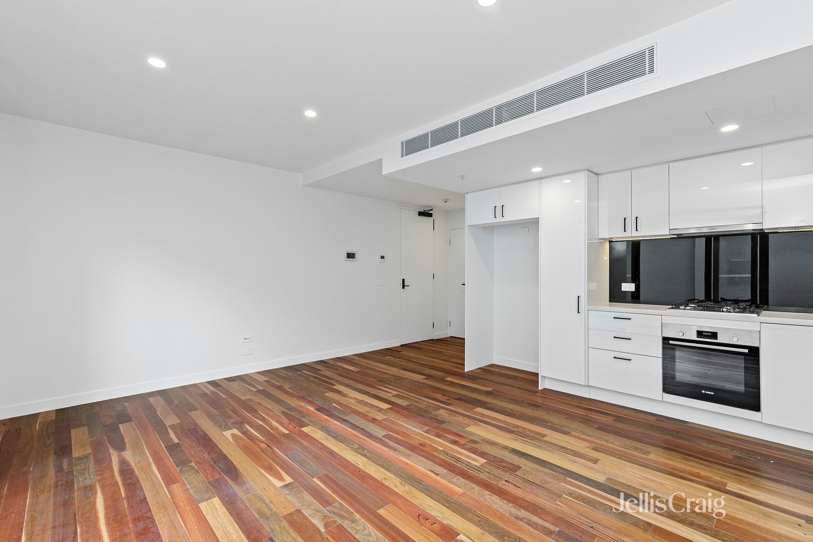 3/14 Victoria Street, Williamstown image 3