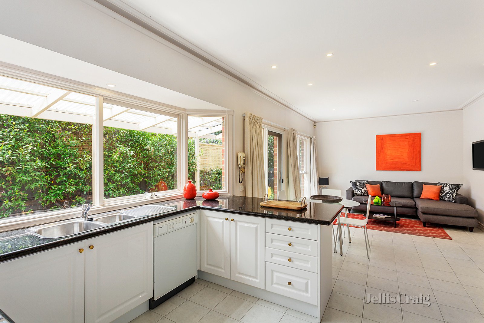 3/14 Weir Street, Balwyn image 3