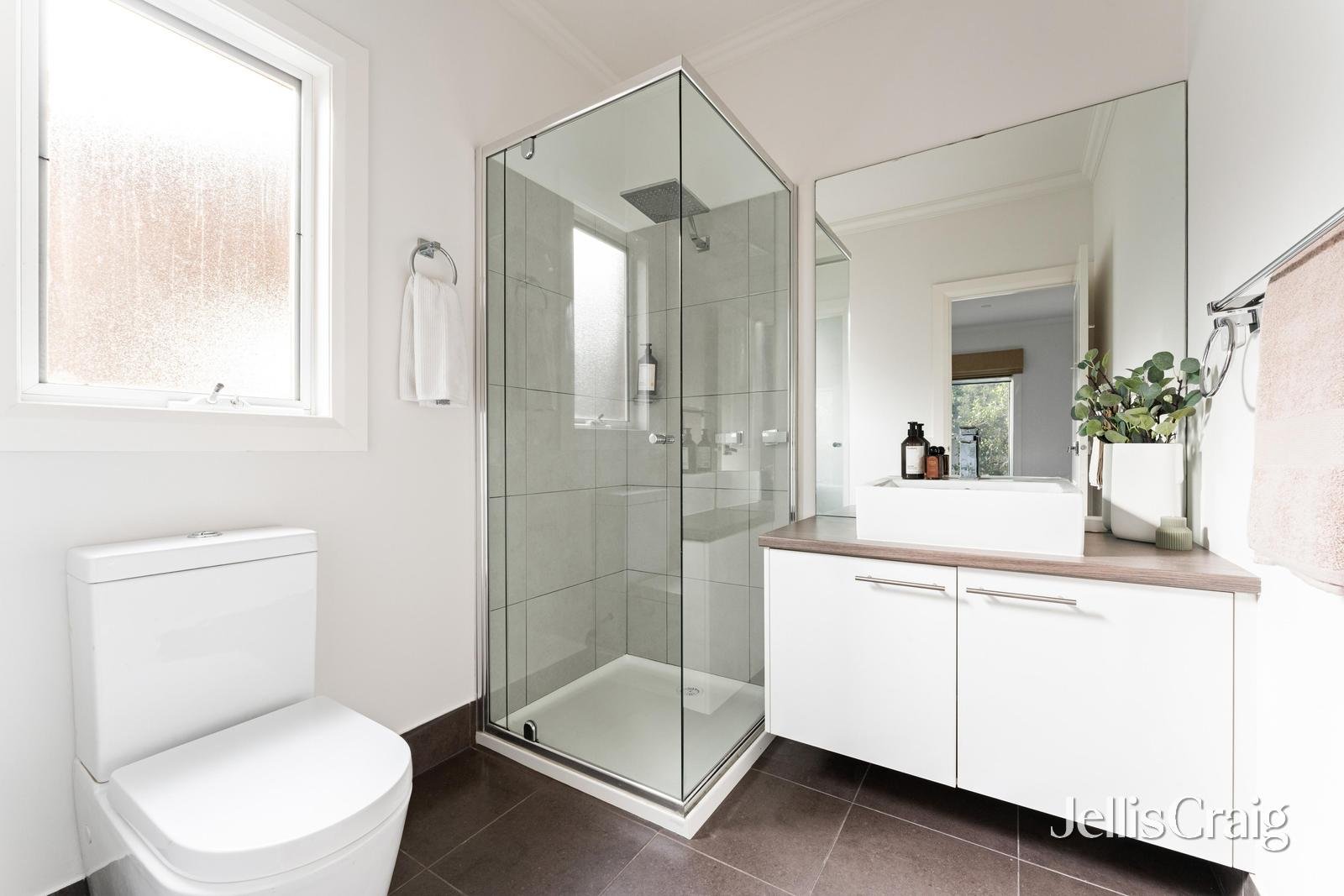 3/14 Woodland Grove, Briar&nbsp;Hill image 8