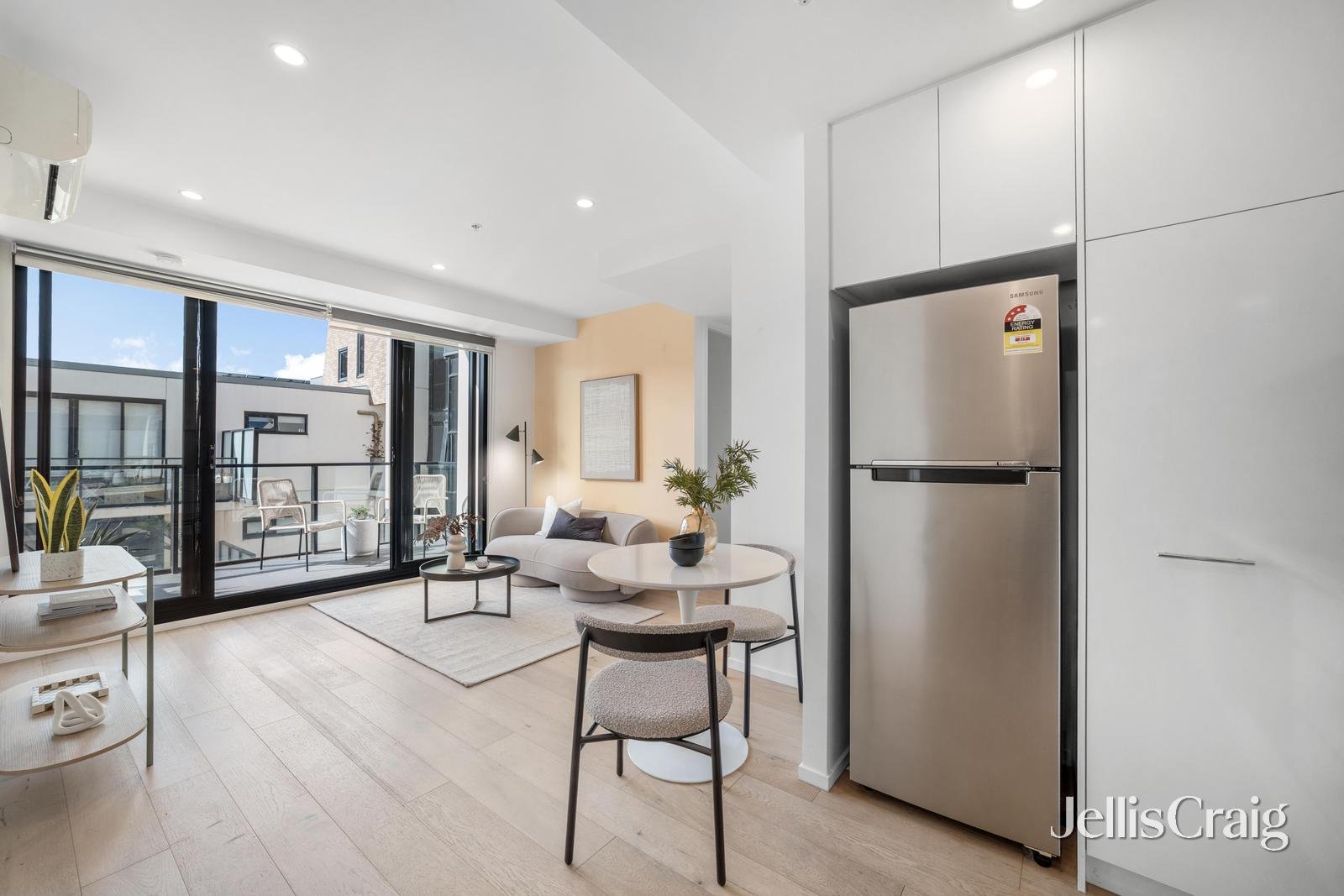 314/21 Queen Street, Blackburn image 3