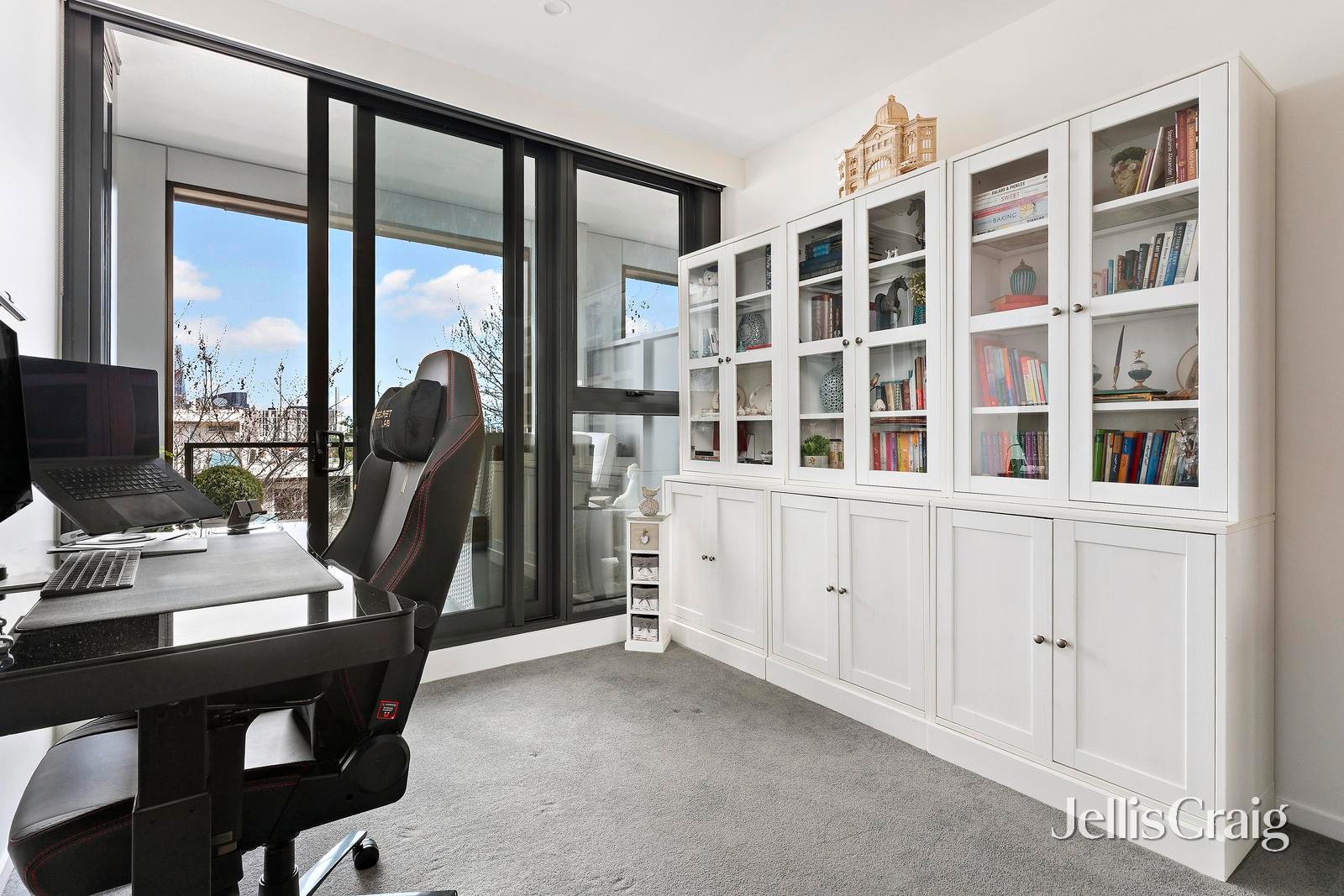 314/288 Adderley Street, West Melbourne image 7
