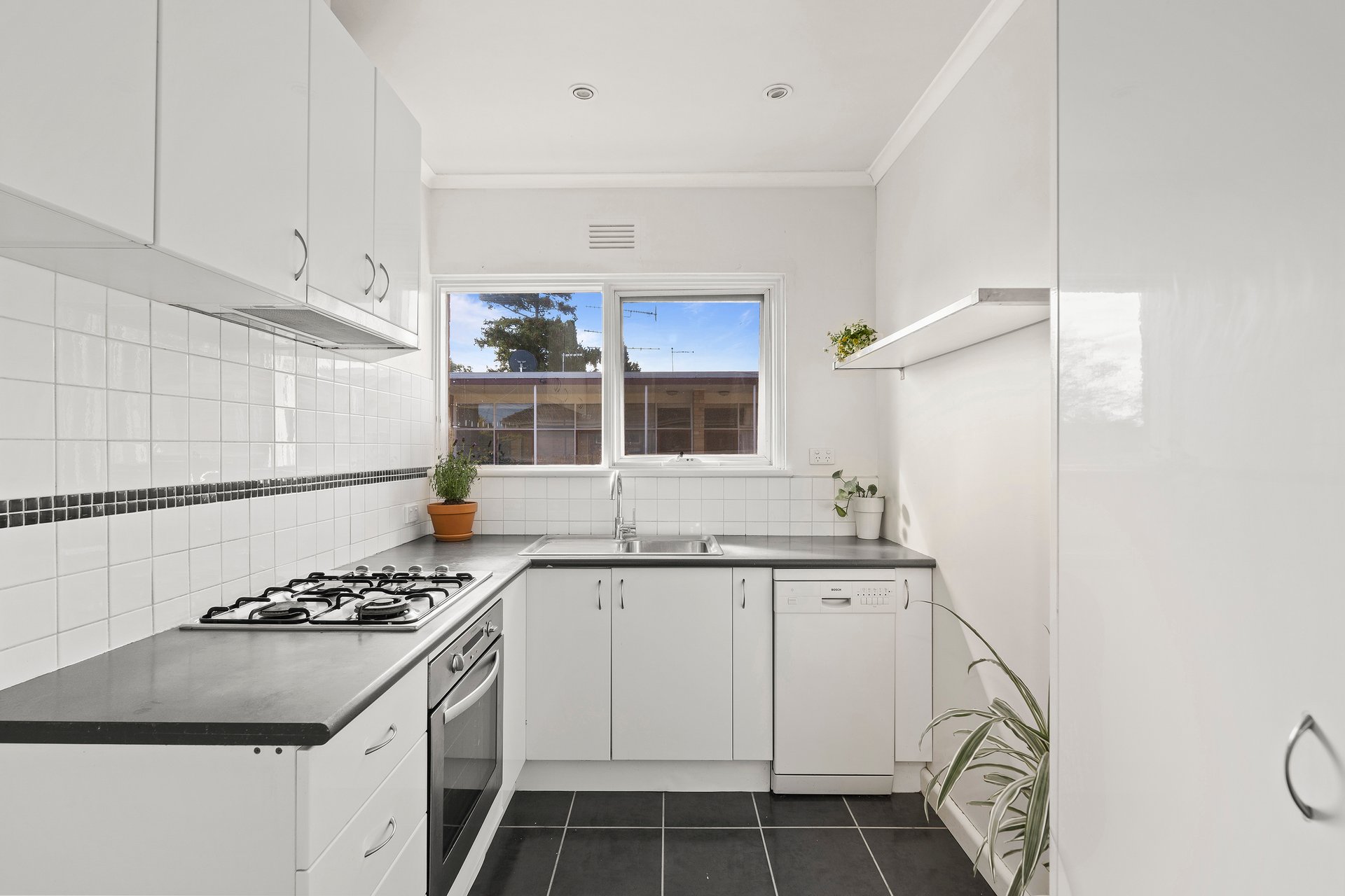 3/143 Victoria Road, Hawthorn&nbsp;East image 2