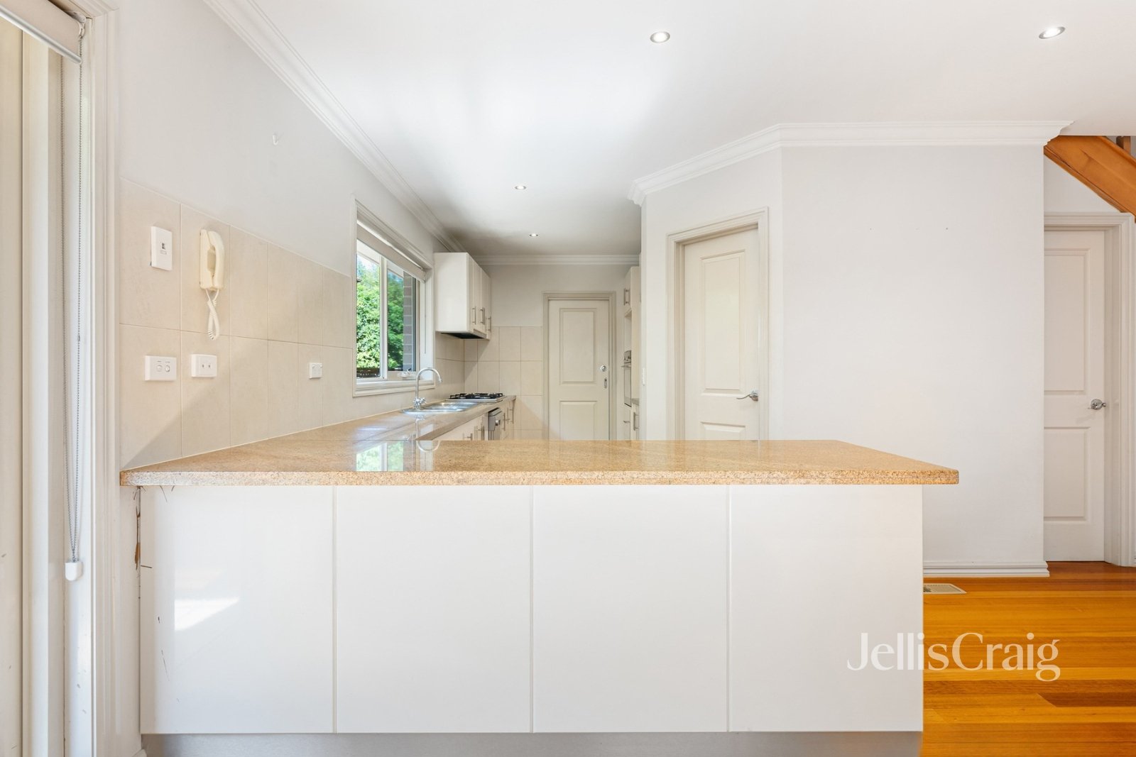 3/145 Banksia Street, Ivanhoe image 2