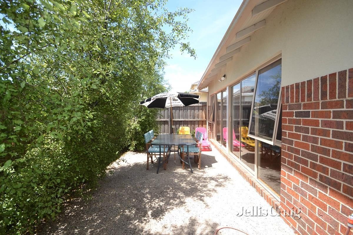 3/147 Bradshaw Street, Essendon image 9