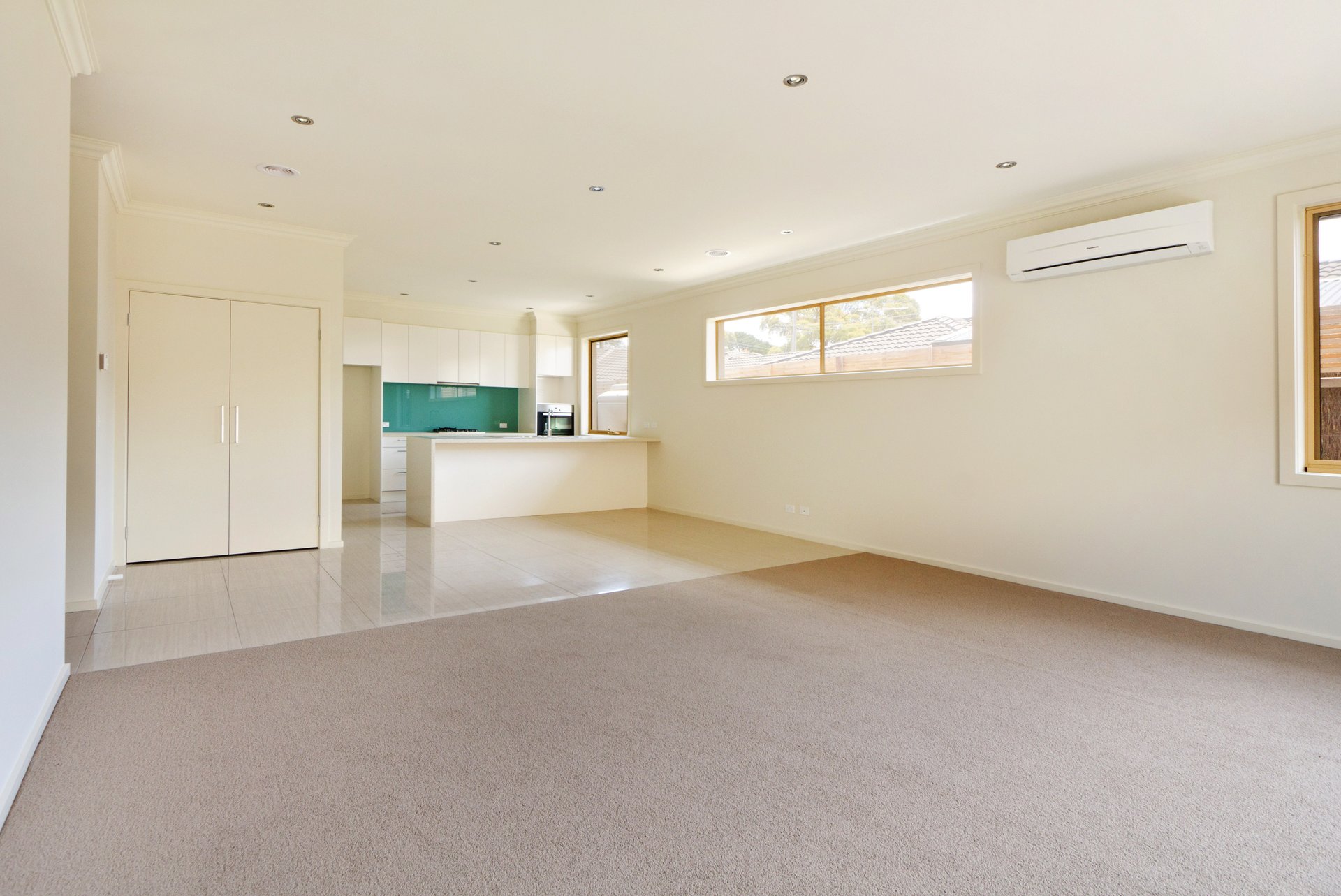 Property Gallery Thumbnail 4