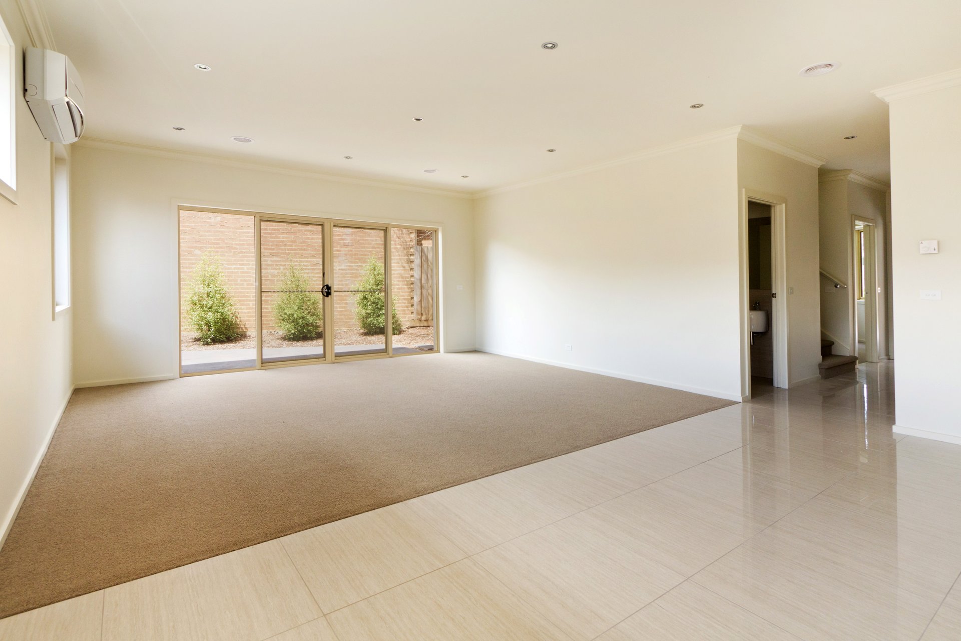 Property Gallery Thumbnail 6