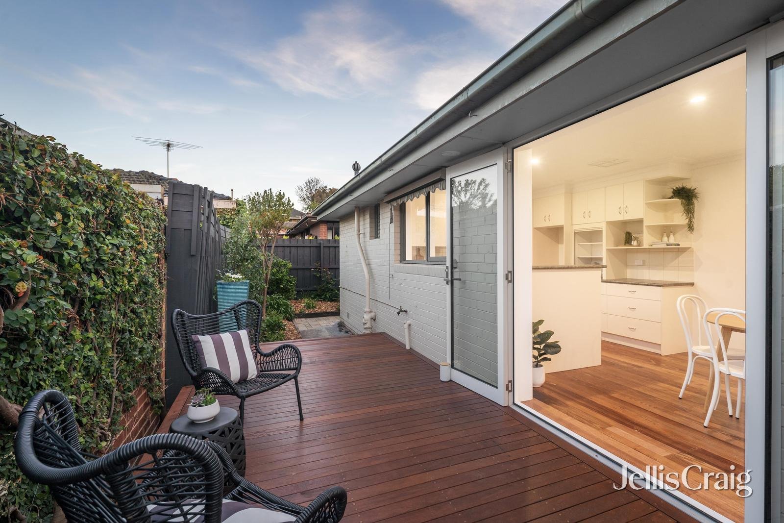 3/15 Albert Crescent, Surrey Hills image 8