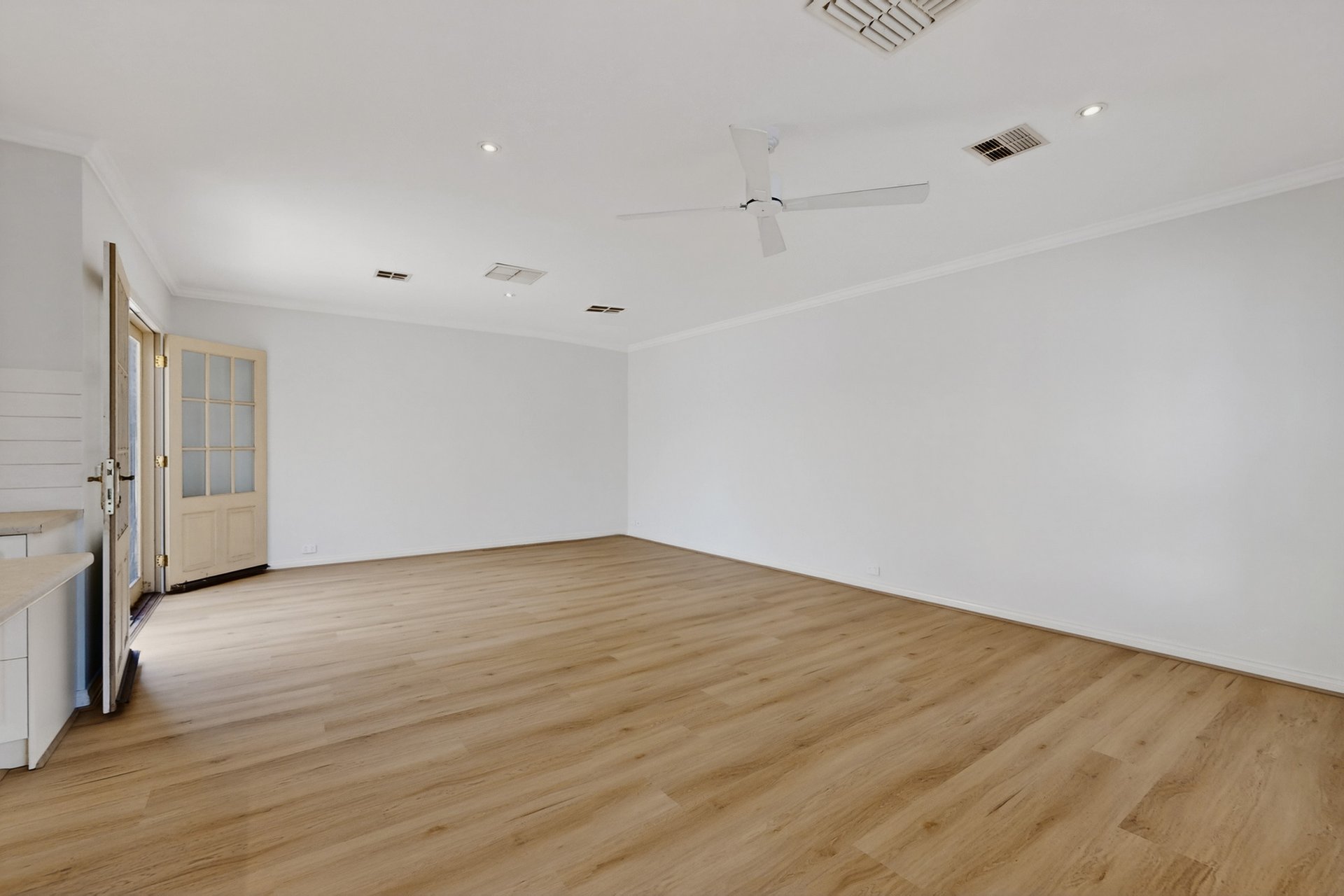 3/15 Atkins Street, Kew image 3