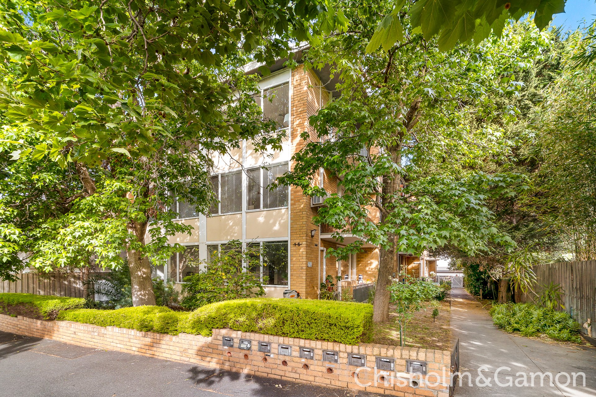 3/15 Beach Avenue, Elwood image 9