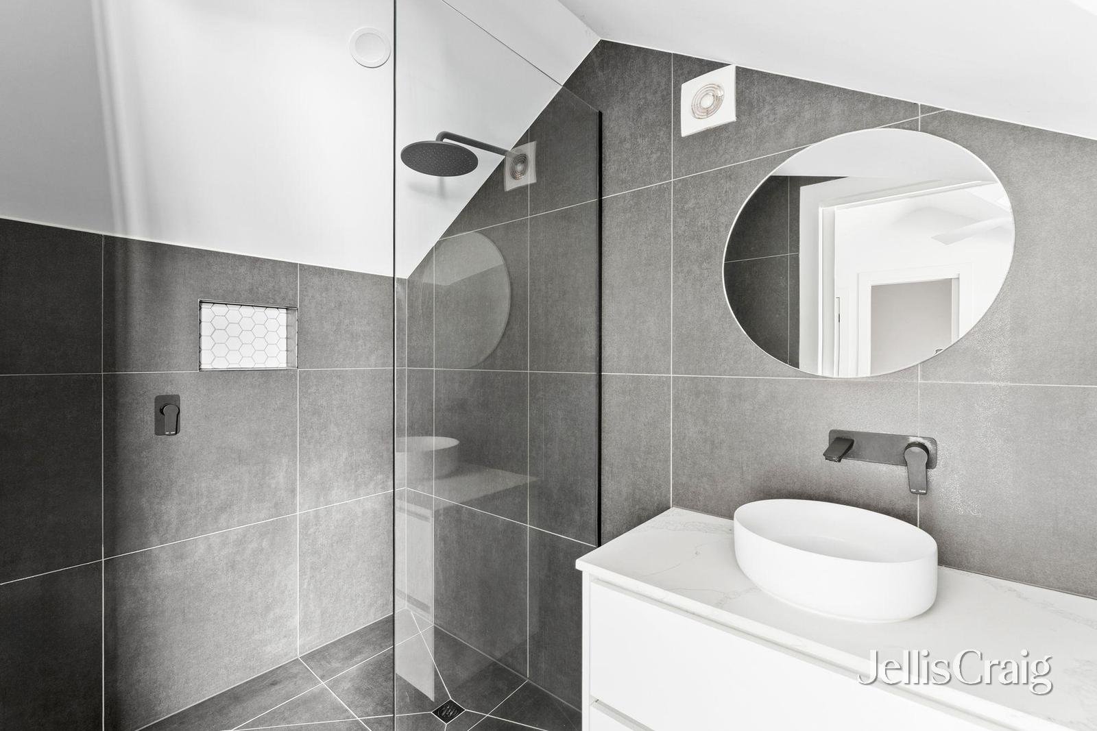 3/15 Bradley Street, Newport image 7