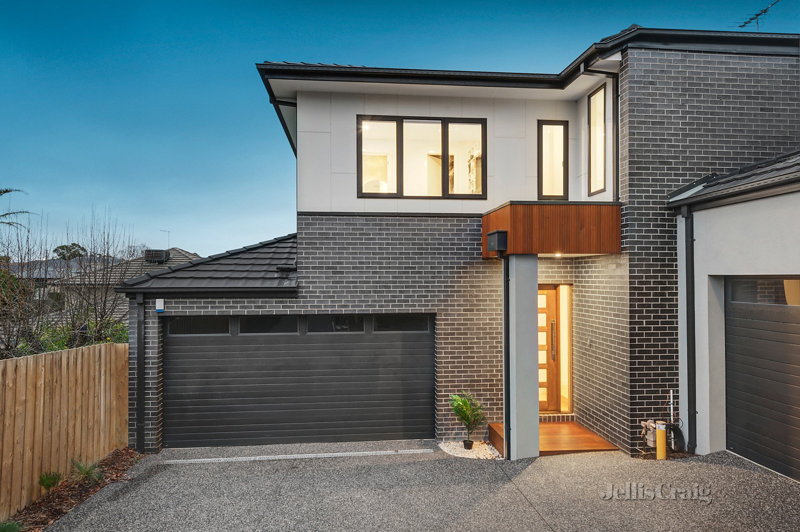 3/15 Derreck Avenue, Bulleen image 1