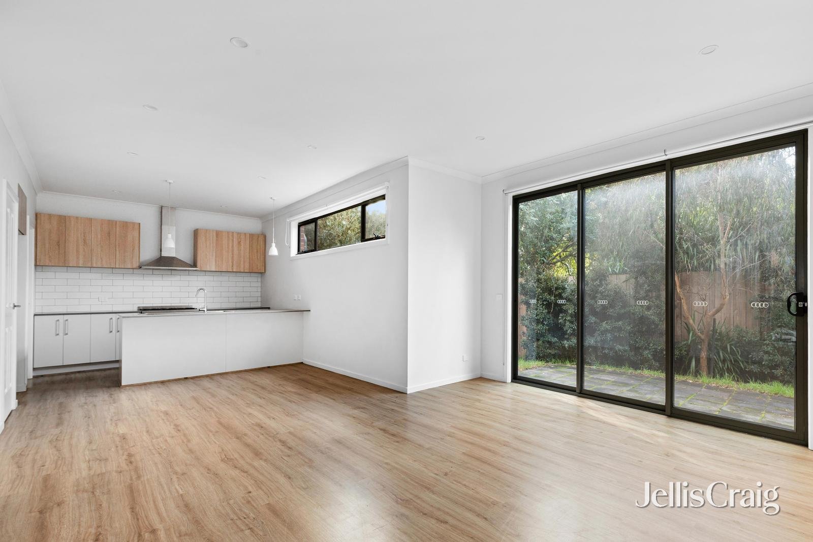 3/15 Durham Road, Kilsyth image 2