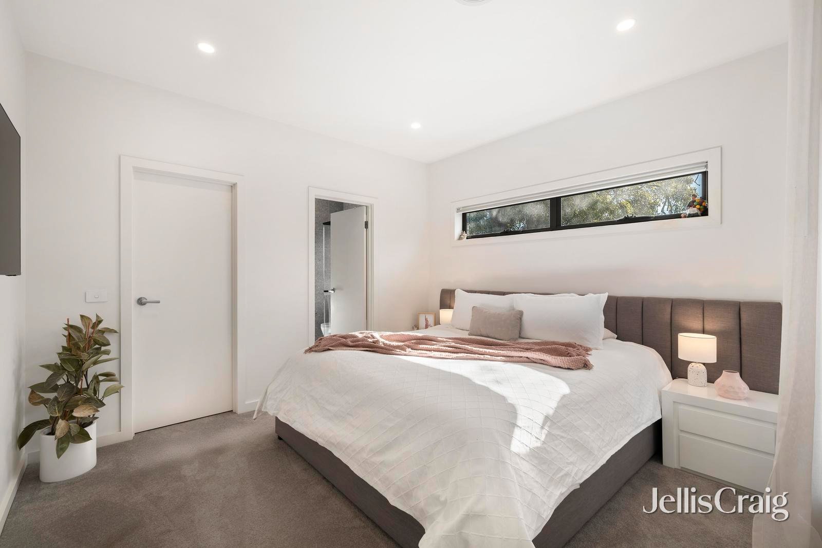 3/15 Gladys Grove, Croydon image 7