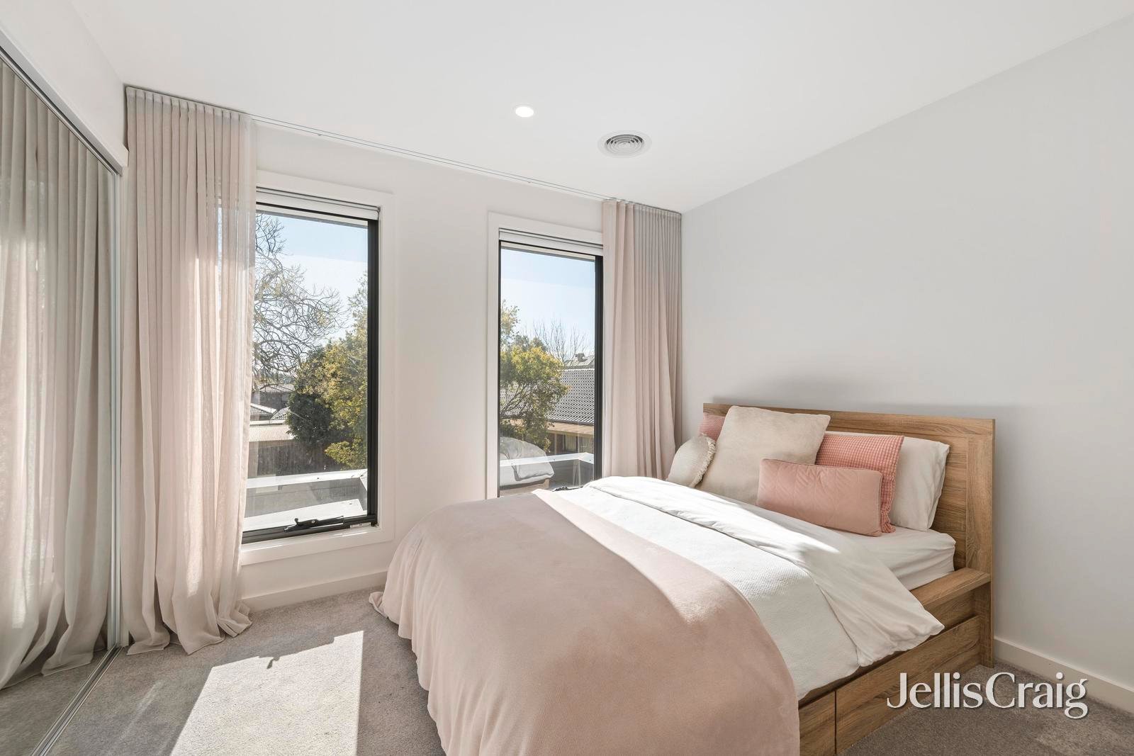 3/15 Gladys Grove, Croydon image 9