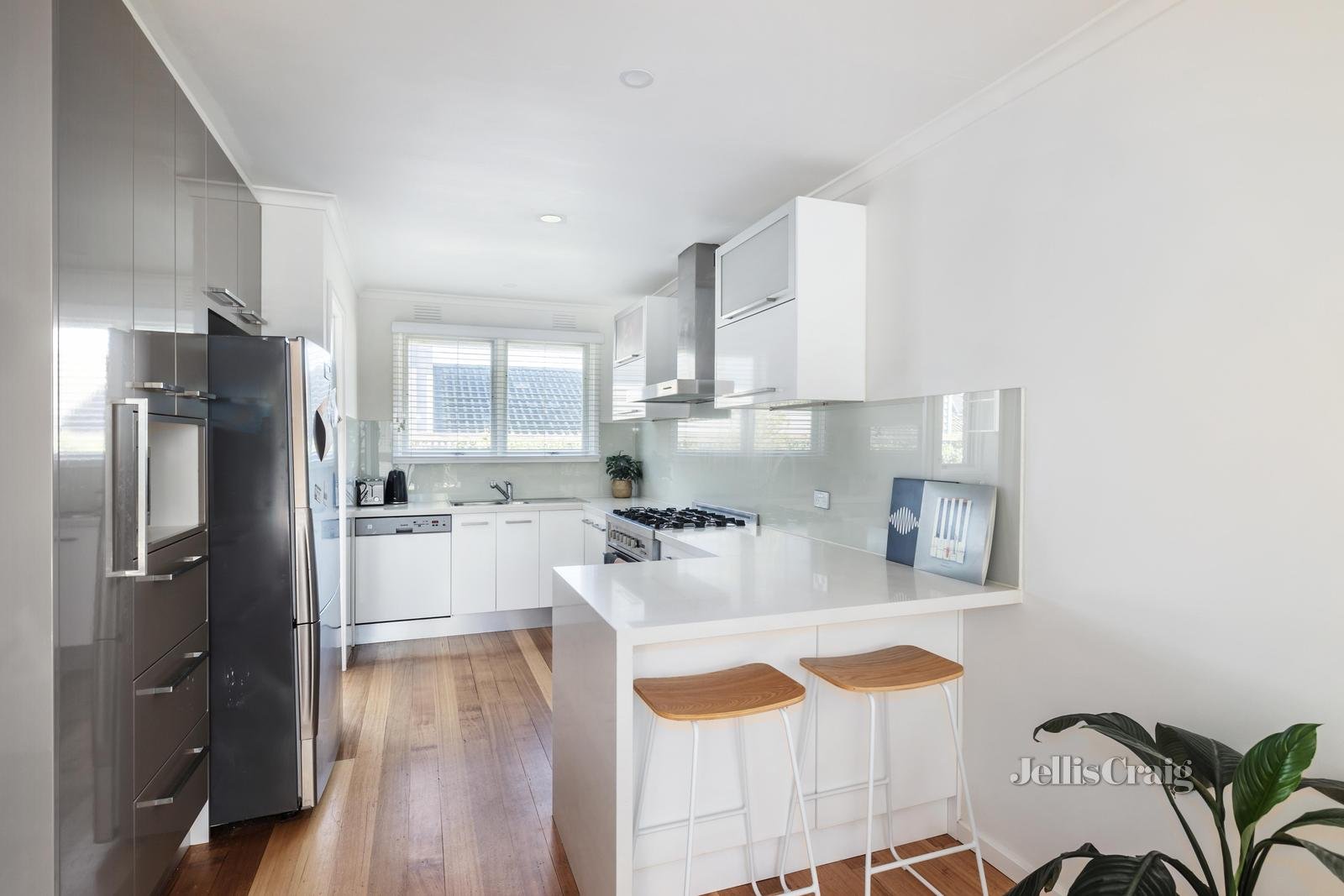3/15 Iris Road, Glen Iris image 3