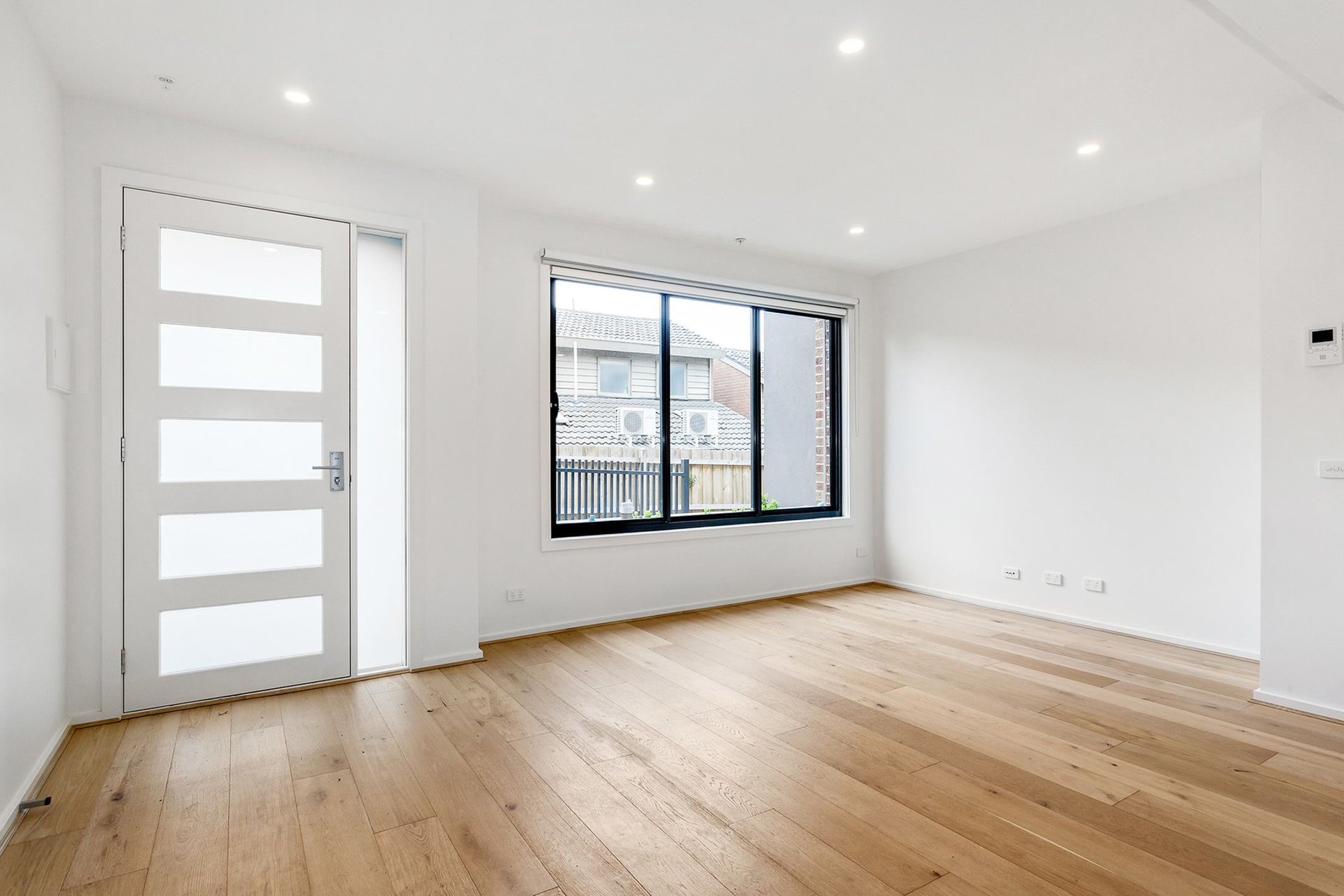 3/15 Kireep Road, Balwyn image 4