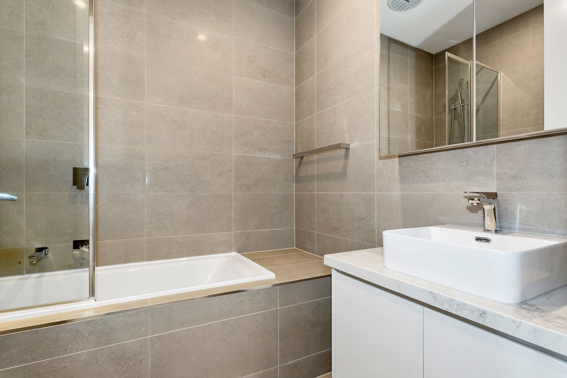 3/15 Kireep Road, Balwyn image 6