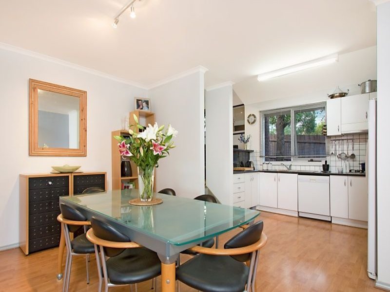 3/15 Lemon Road, Balwyn North image 3