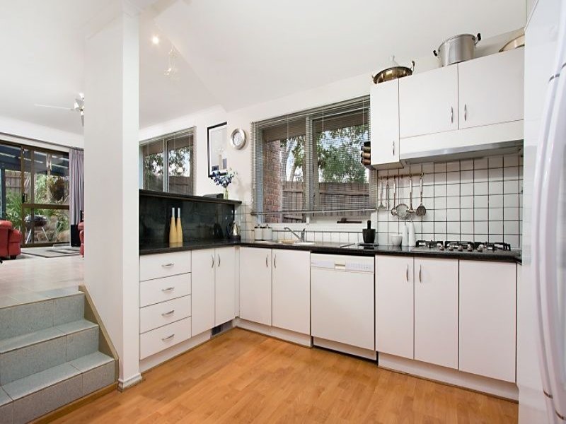 3/15 Lemon Road, Balwyn North image 4