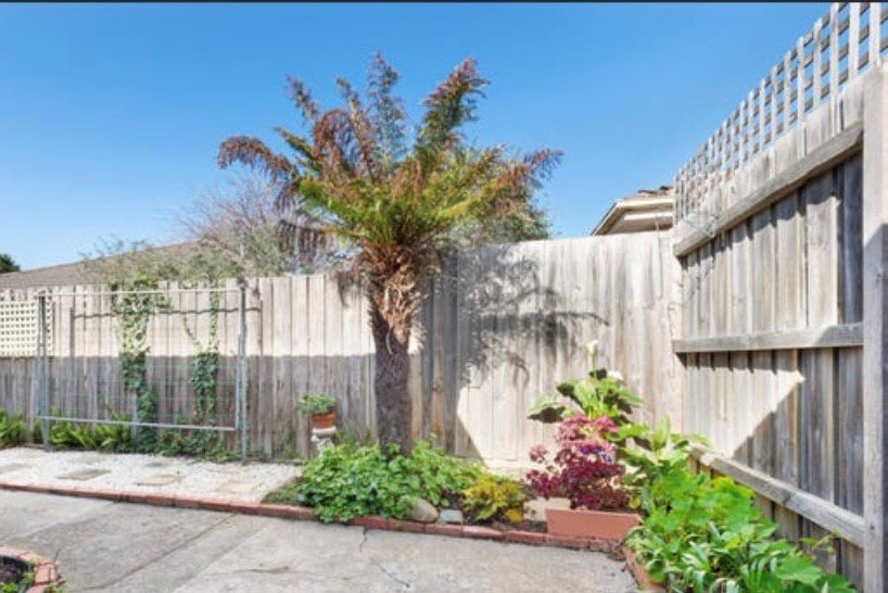 3 / 15 Lilian Court Beaumaris