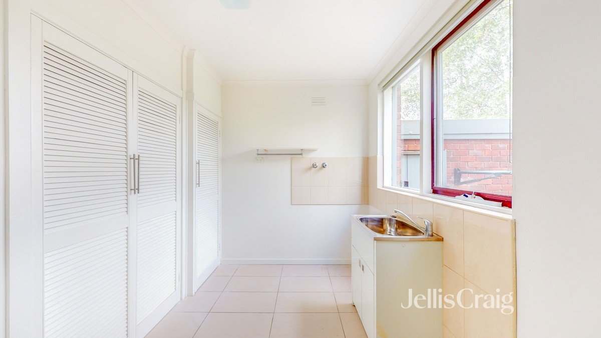 3/15 Lysterville Avenue, Malvern image 5