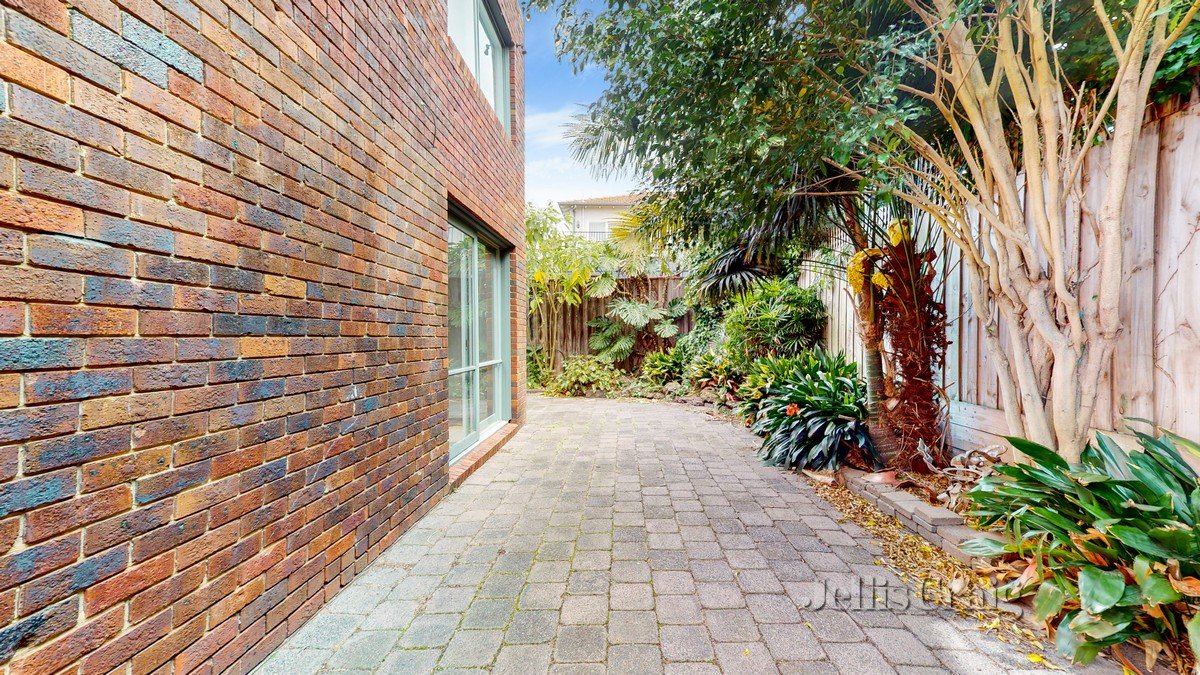 3/15 Lysterville Avenue, Malvern image 8