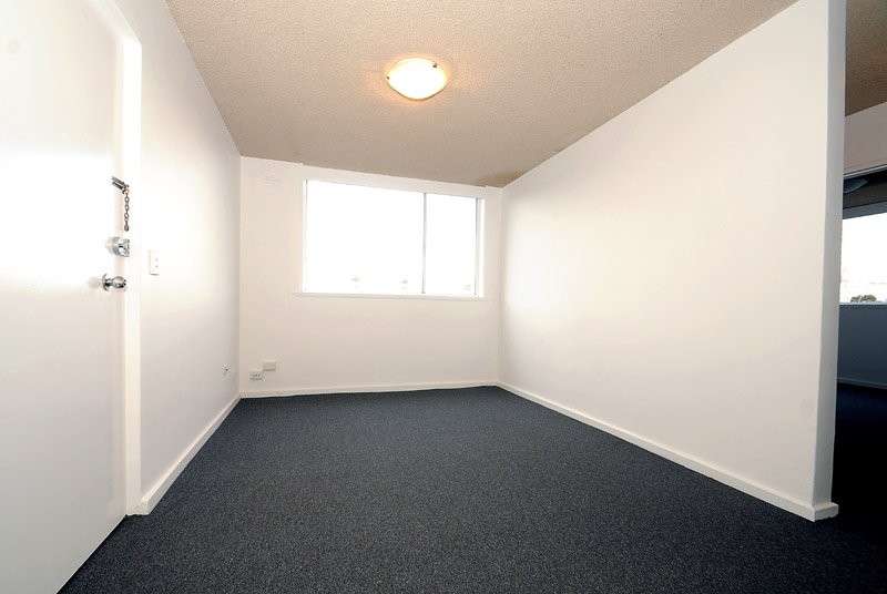 3 / 15 McKinley Avenue MALVERN, VIC 3144