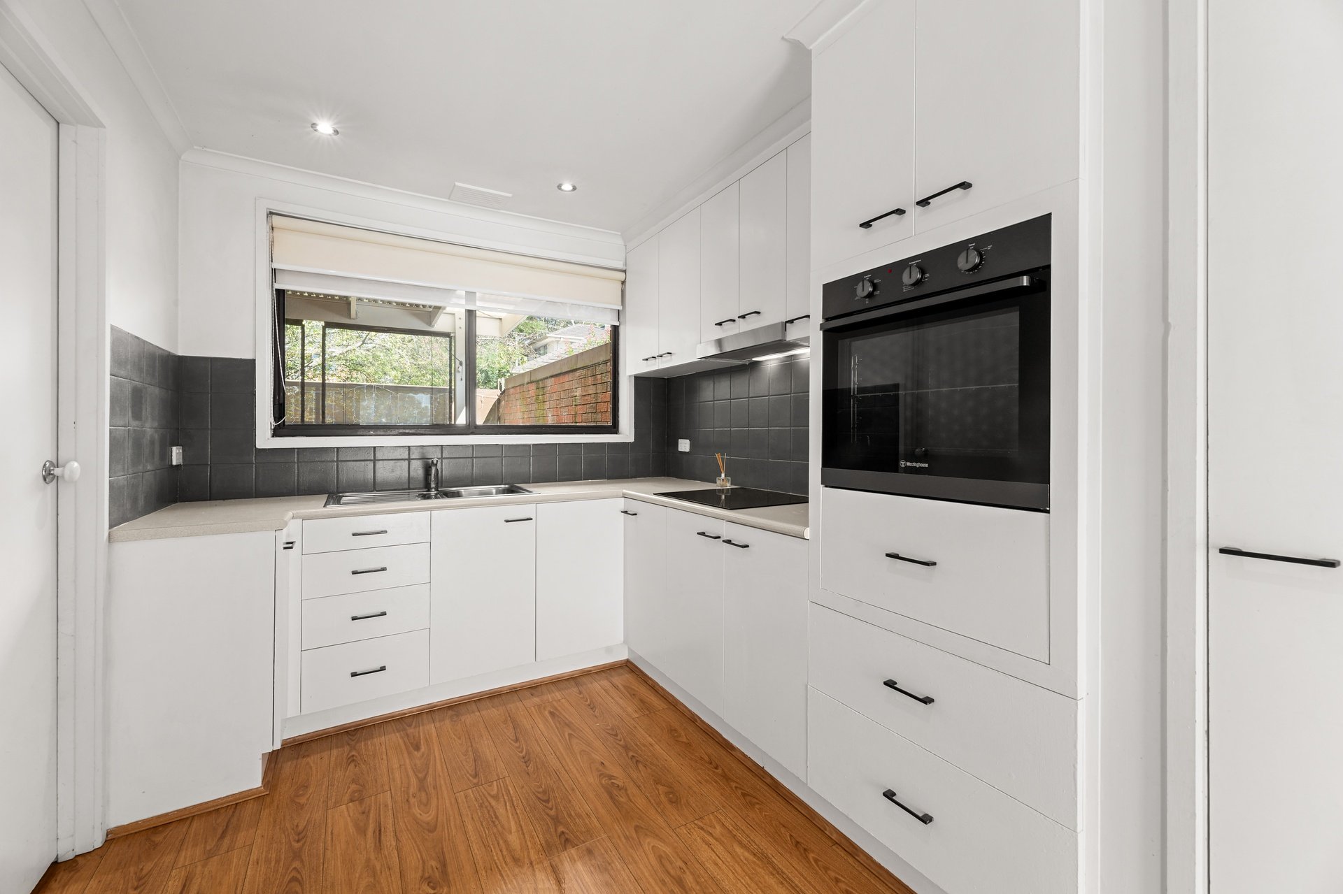 3/15 Norman Road, Croydon image 3