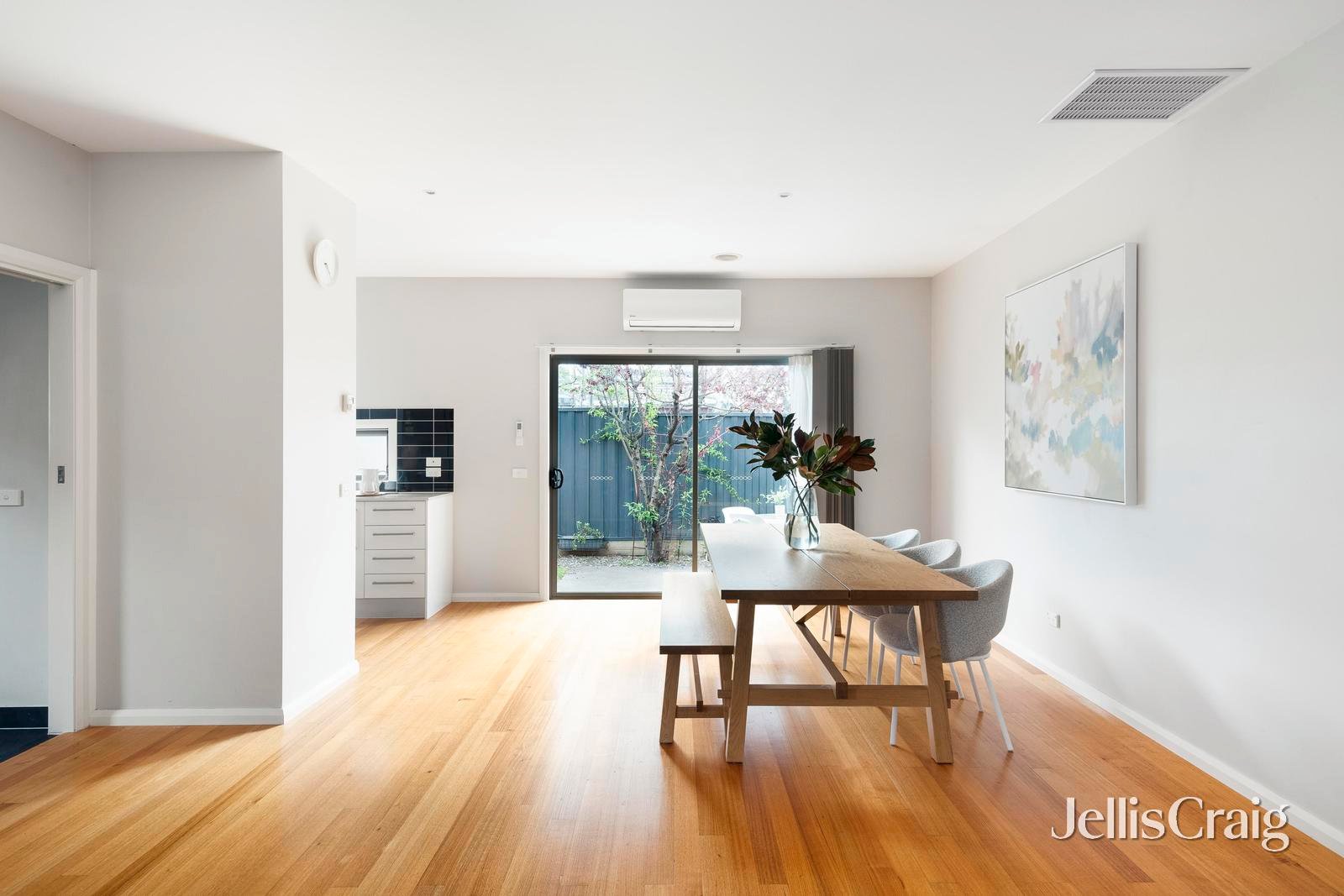 3/15 Suffolk Street, Reservoir image 3