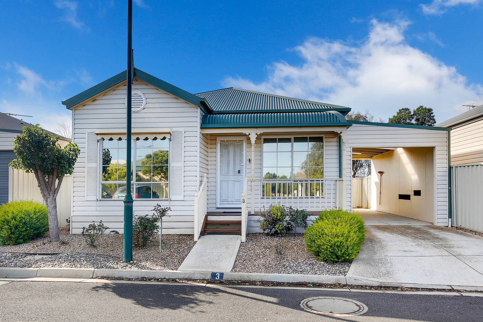 3 / 150-168 Bulban Road Werribee