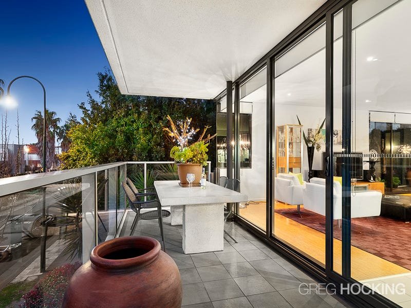 3/151 Beach Street, Port Melbourne image 1