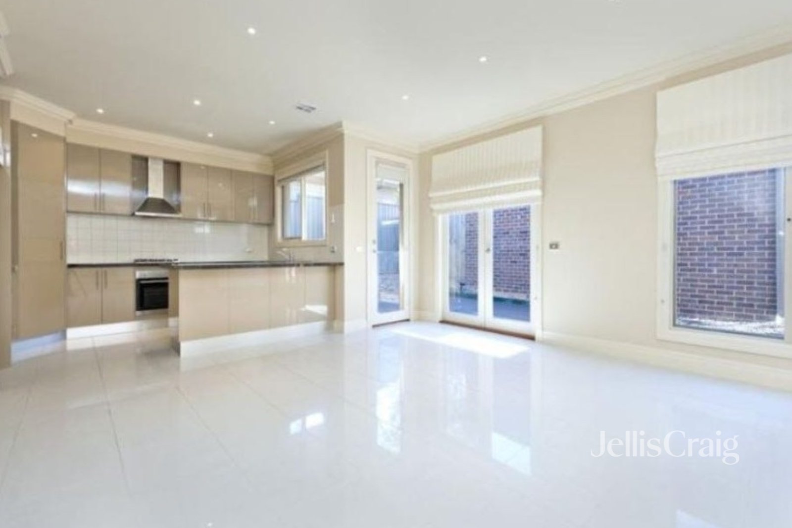 3/151 St Helena Road, Greensborough image 2