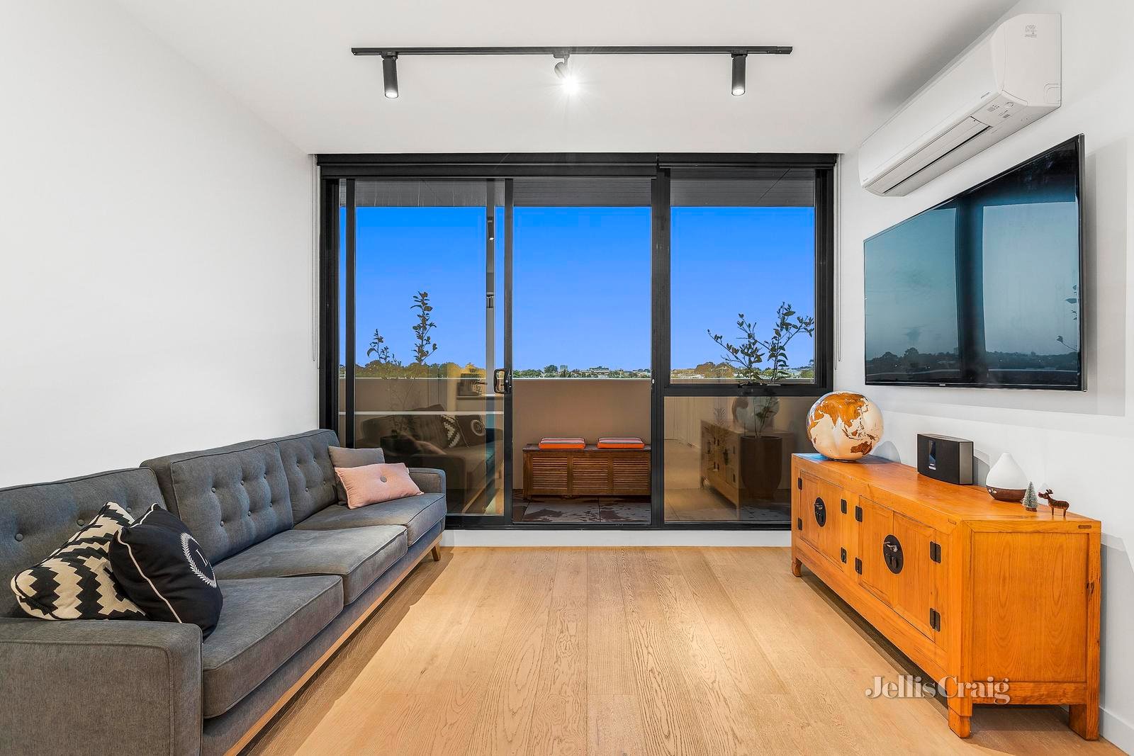 315/125 Francis Street, Yarraville image 3