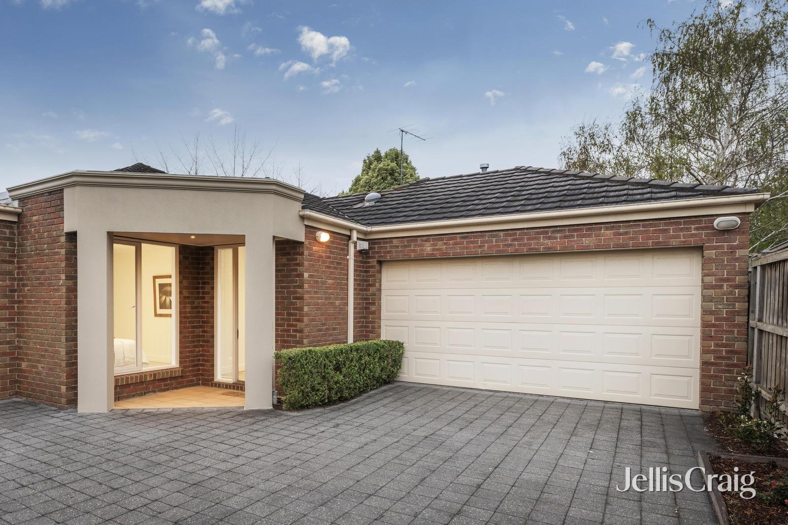 3/152 Burke Road, Glen Iris image 1
