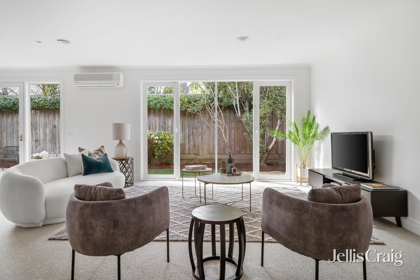 3/152 Burke Road, Glen Iris image 4