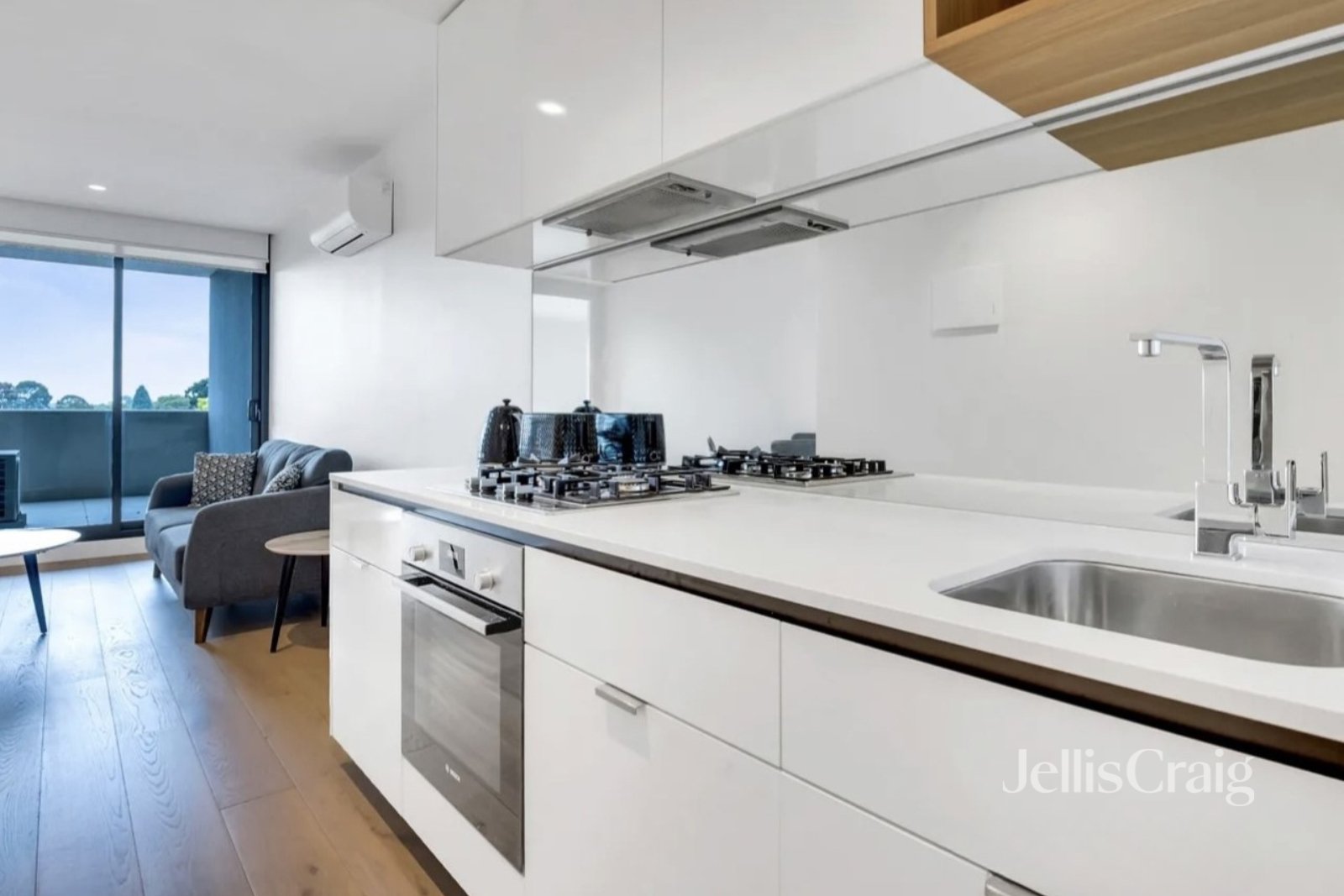 315/21 Plenty Road, Bundoora image 3