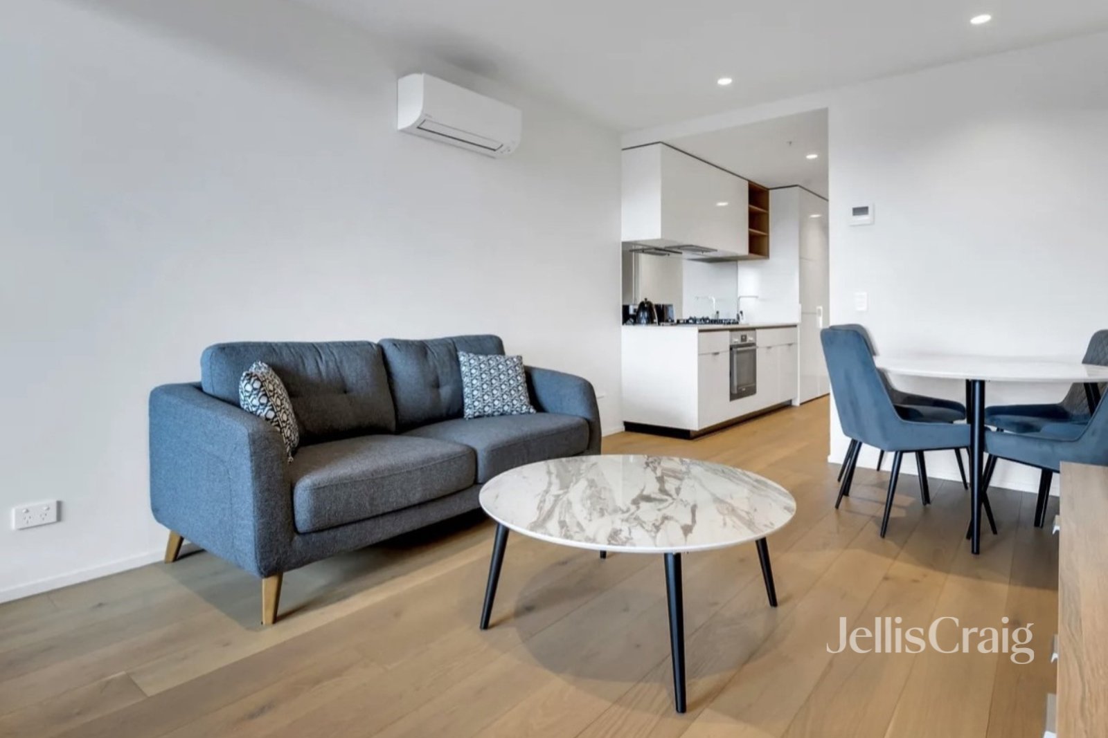 315/21 Plenty Road, Bundoora image 4