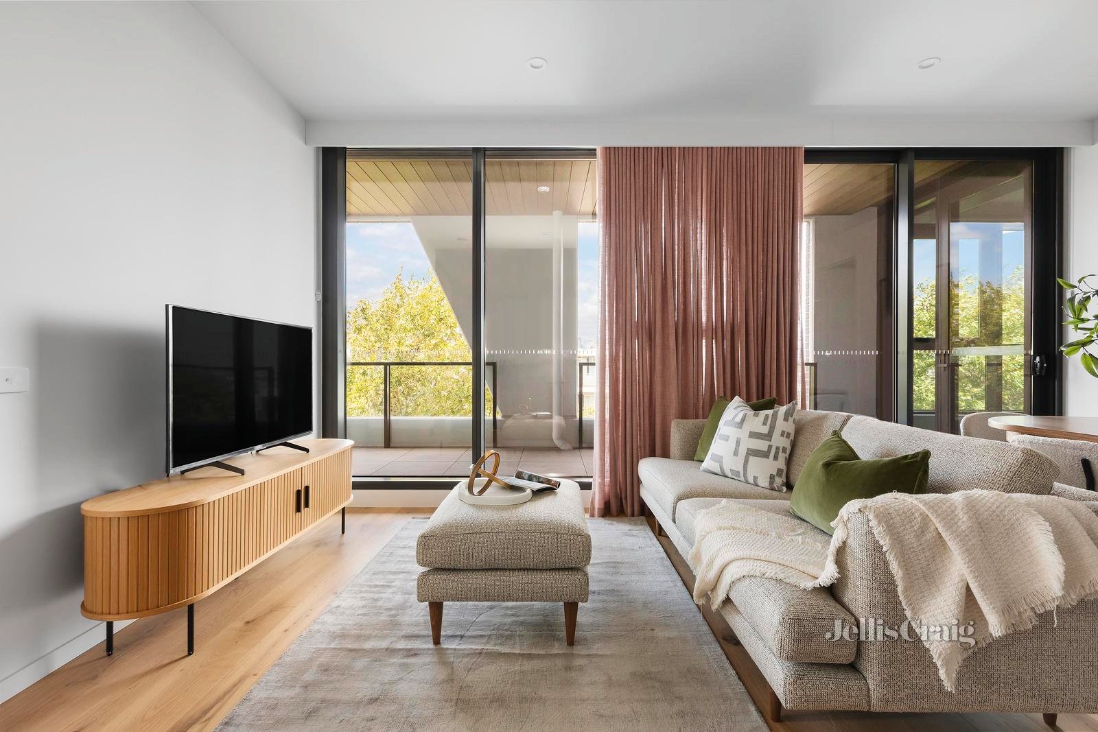 315/288 Adderley Street, West Melbourne image 1