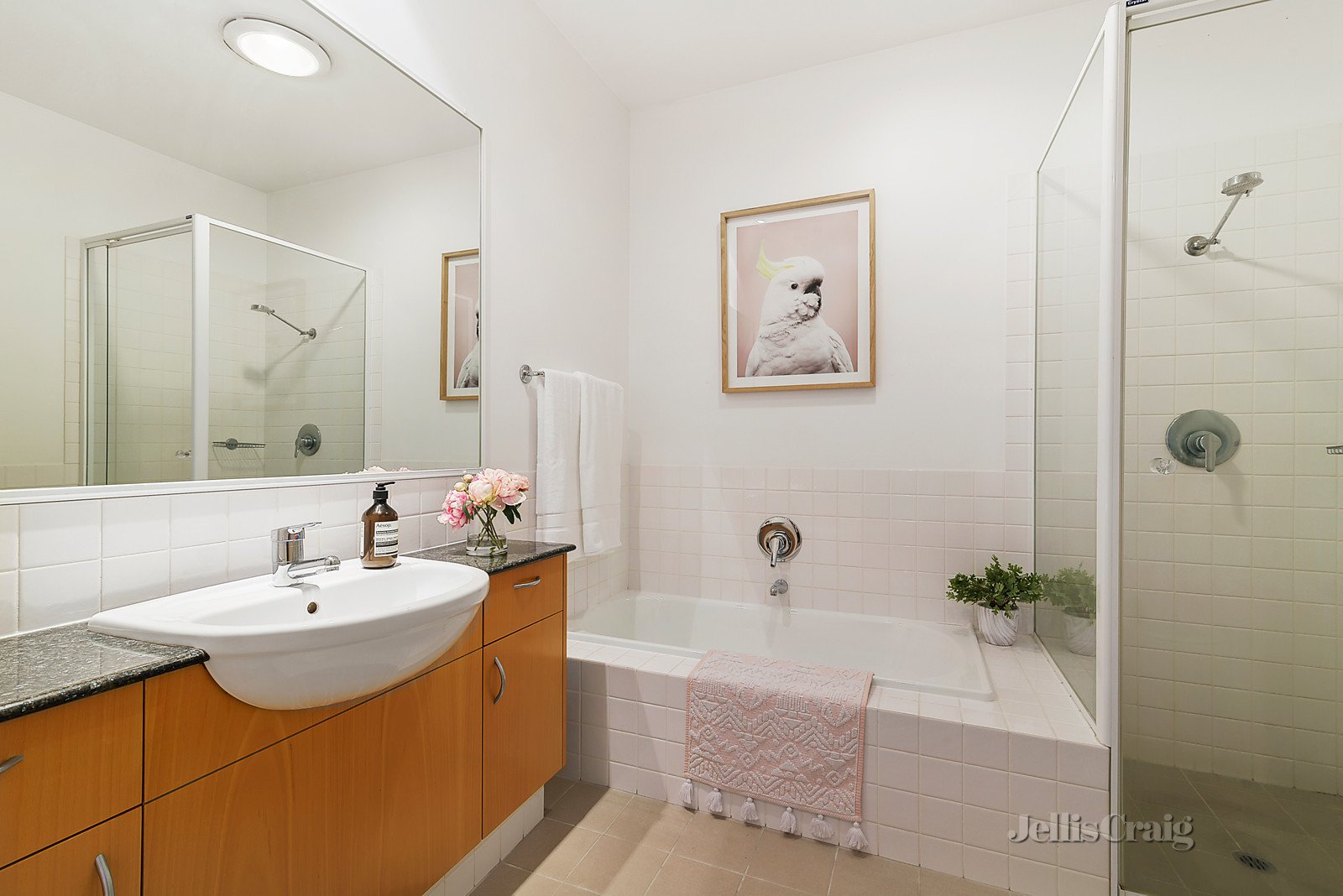 3/153 Wattle Valley Road, Camberwell image 6