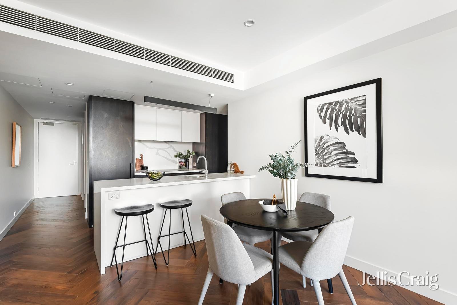 315/555 St Kilda Road, Melbourne image 3