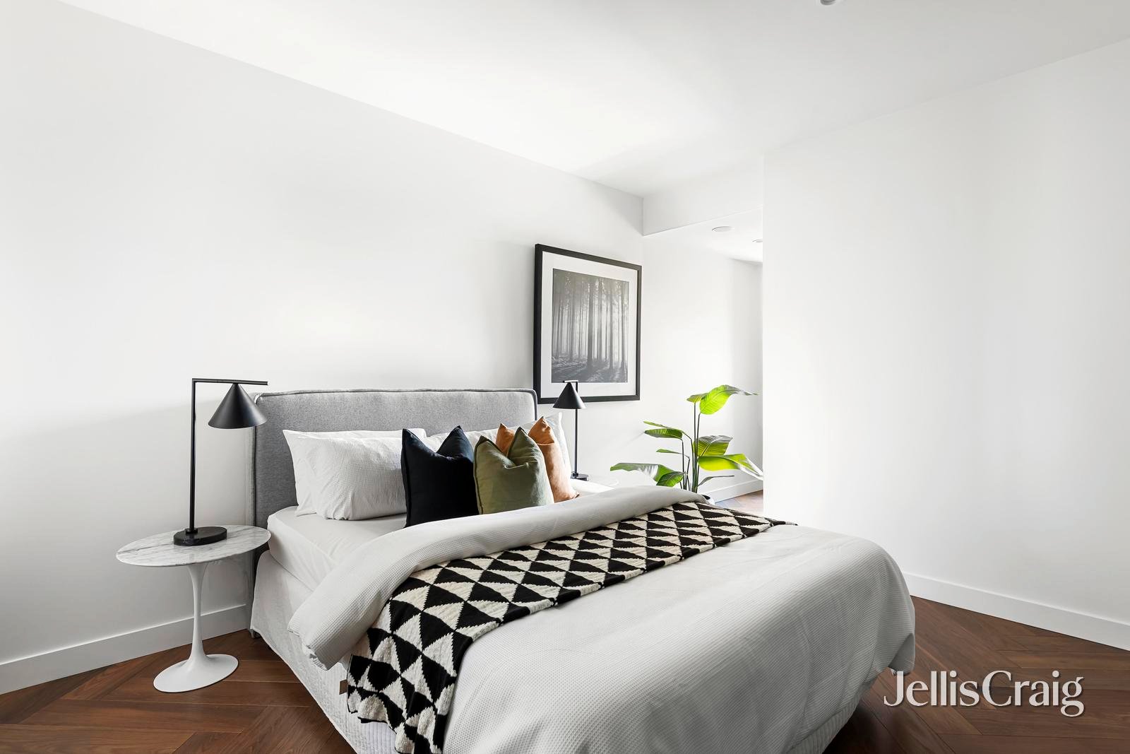 315/555 St Kilda Road, Melbourne image 6