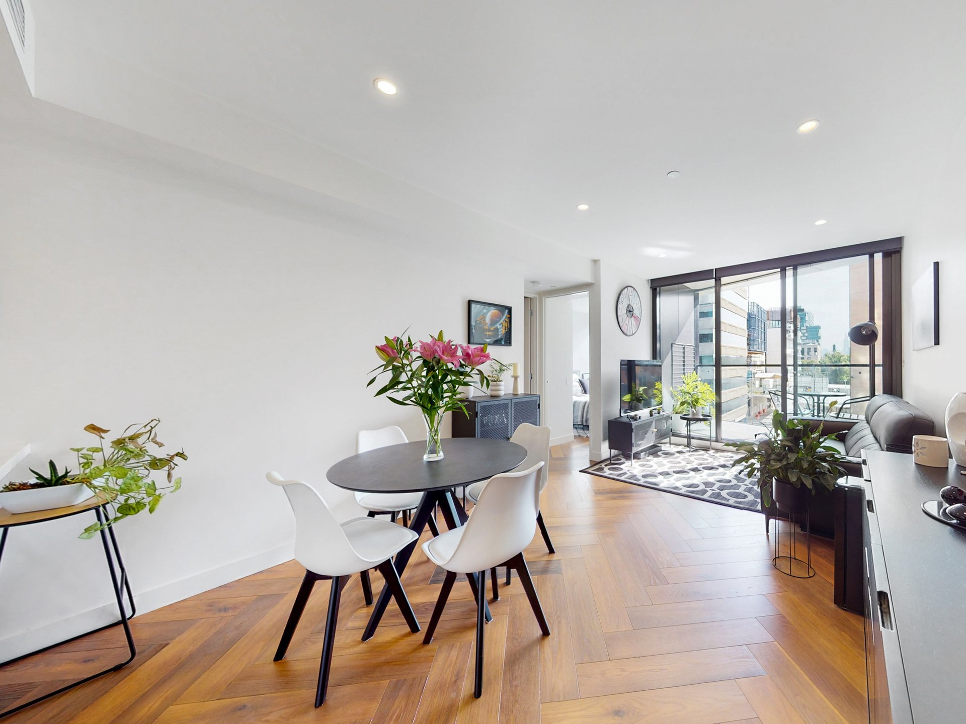 315/555 St Kilda Road, Melbourne image 4