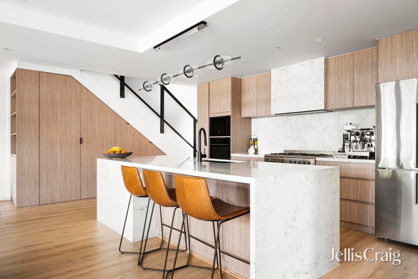 3/156 Bay Street, Port Melbourne image 4