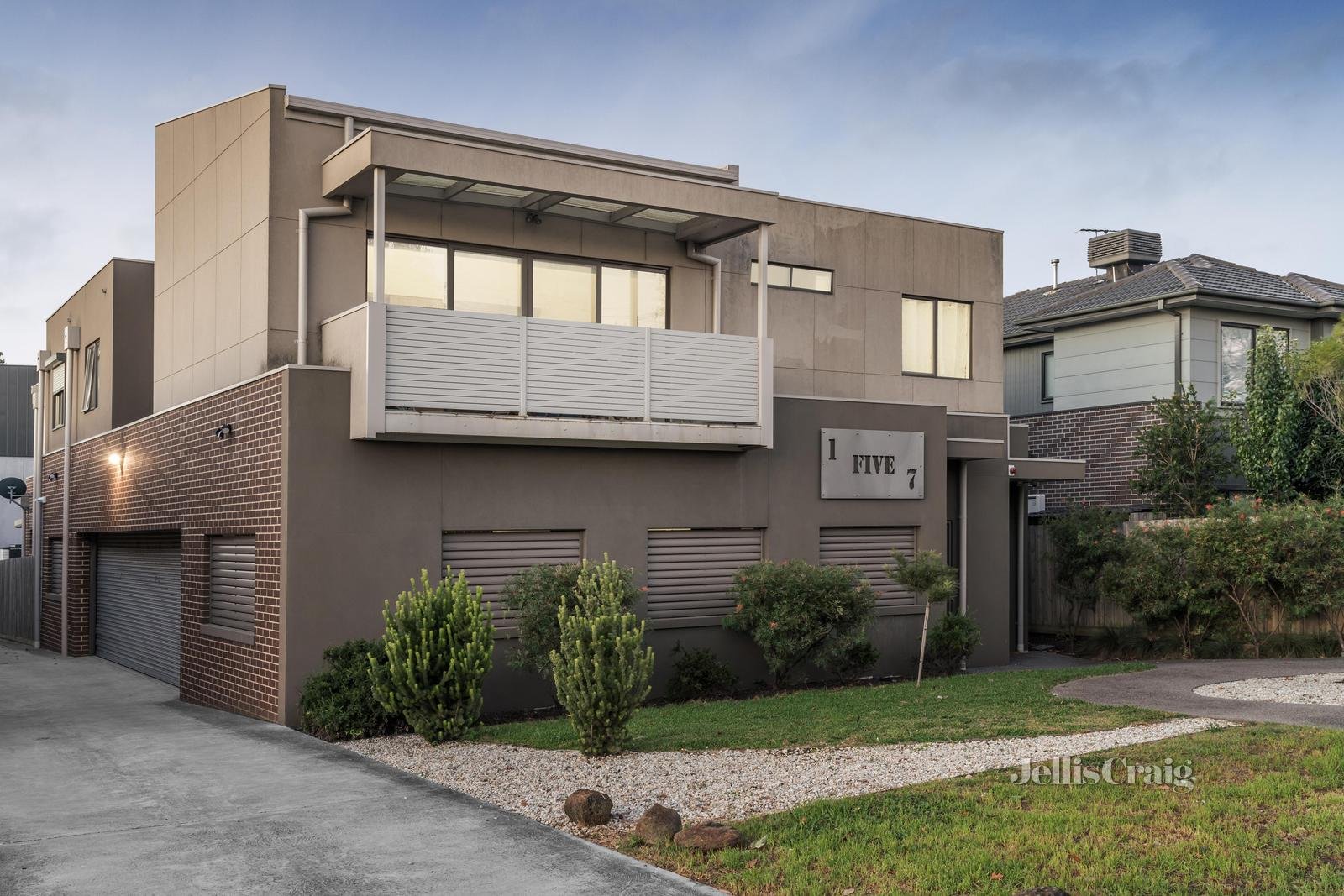 3/157 Northern Road, Heidelberg Heights image 1