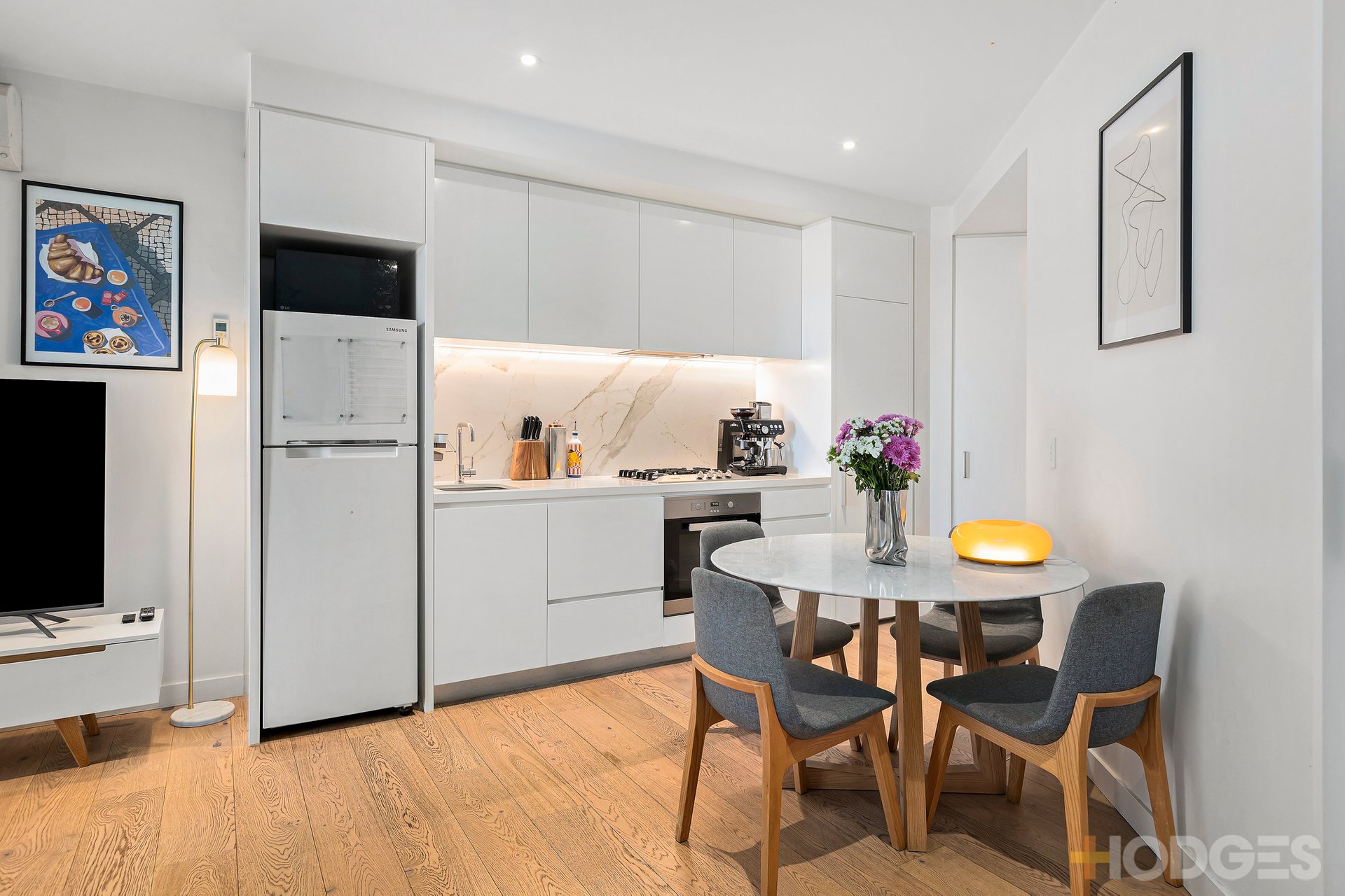 315 / 77 Queens Road Melbourne