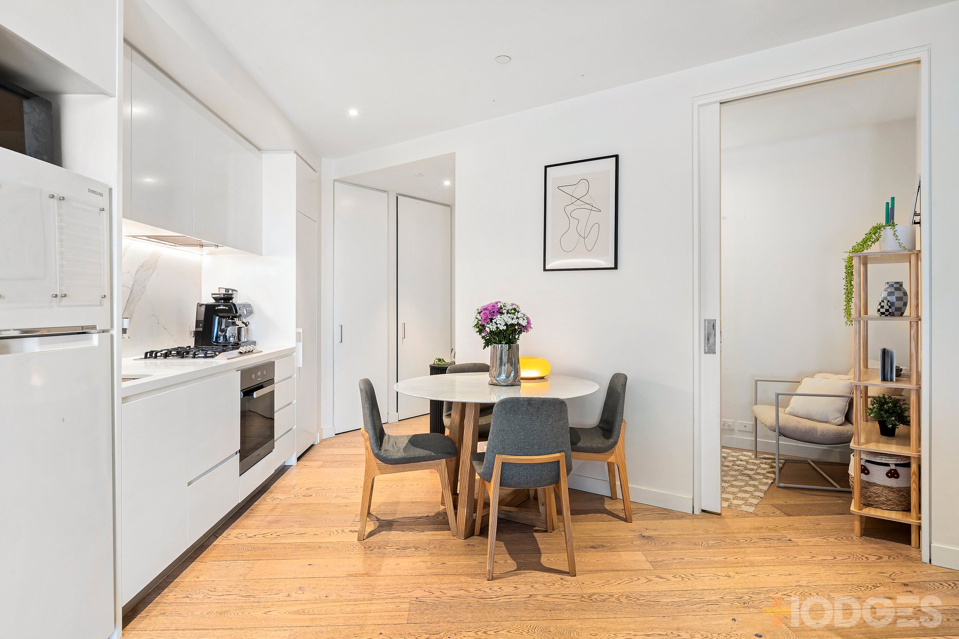 315 / 77 Queens Road Melbourne