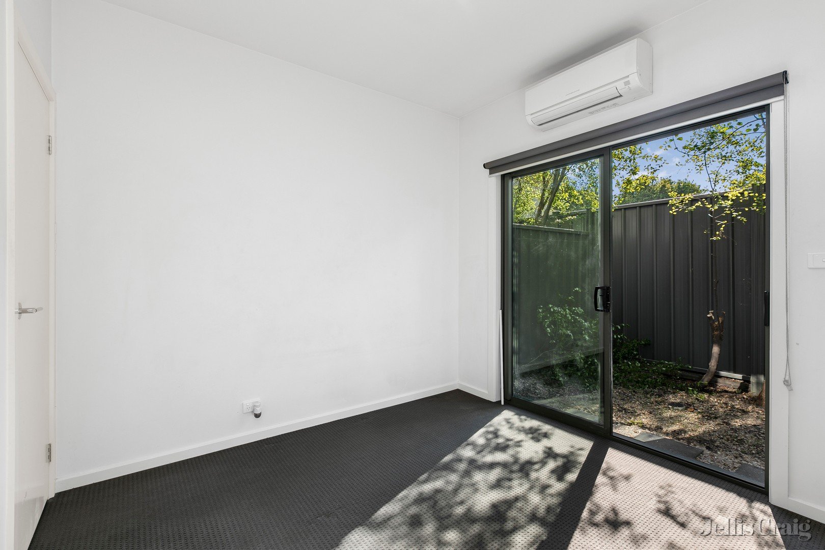 3/158 Derby Street, Pascoe Vale image 3